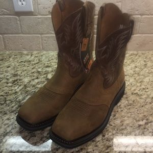 Brand new ariat work boots steel toe